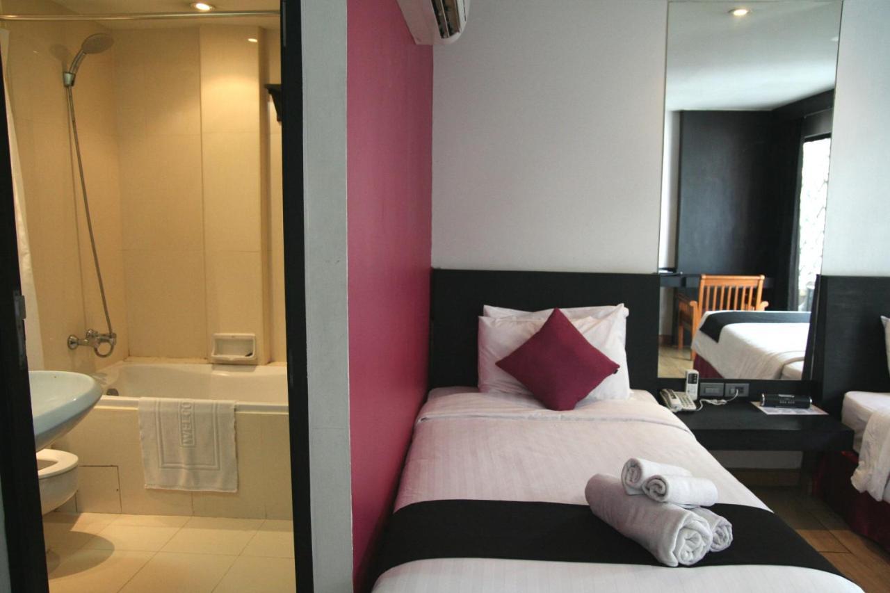 Grand Inn Hotel Bangkok Oda fotoğraf