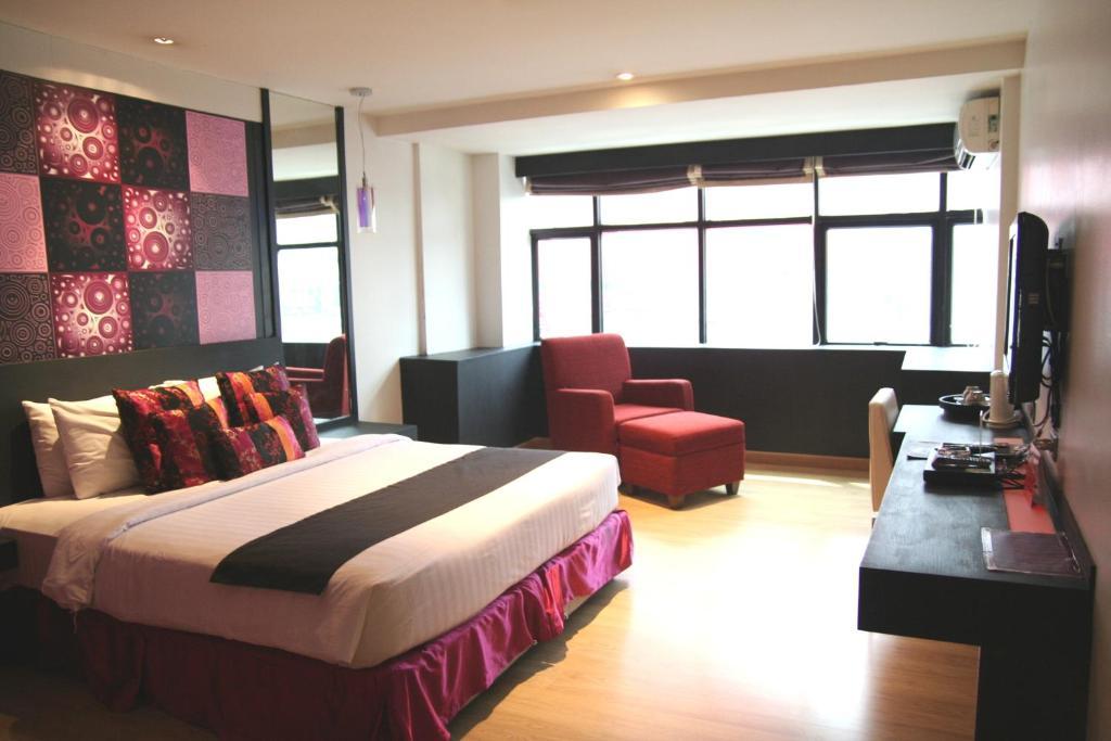 Grand Inn Hotel Bangkok Oda fotoğraf